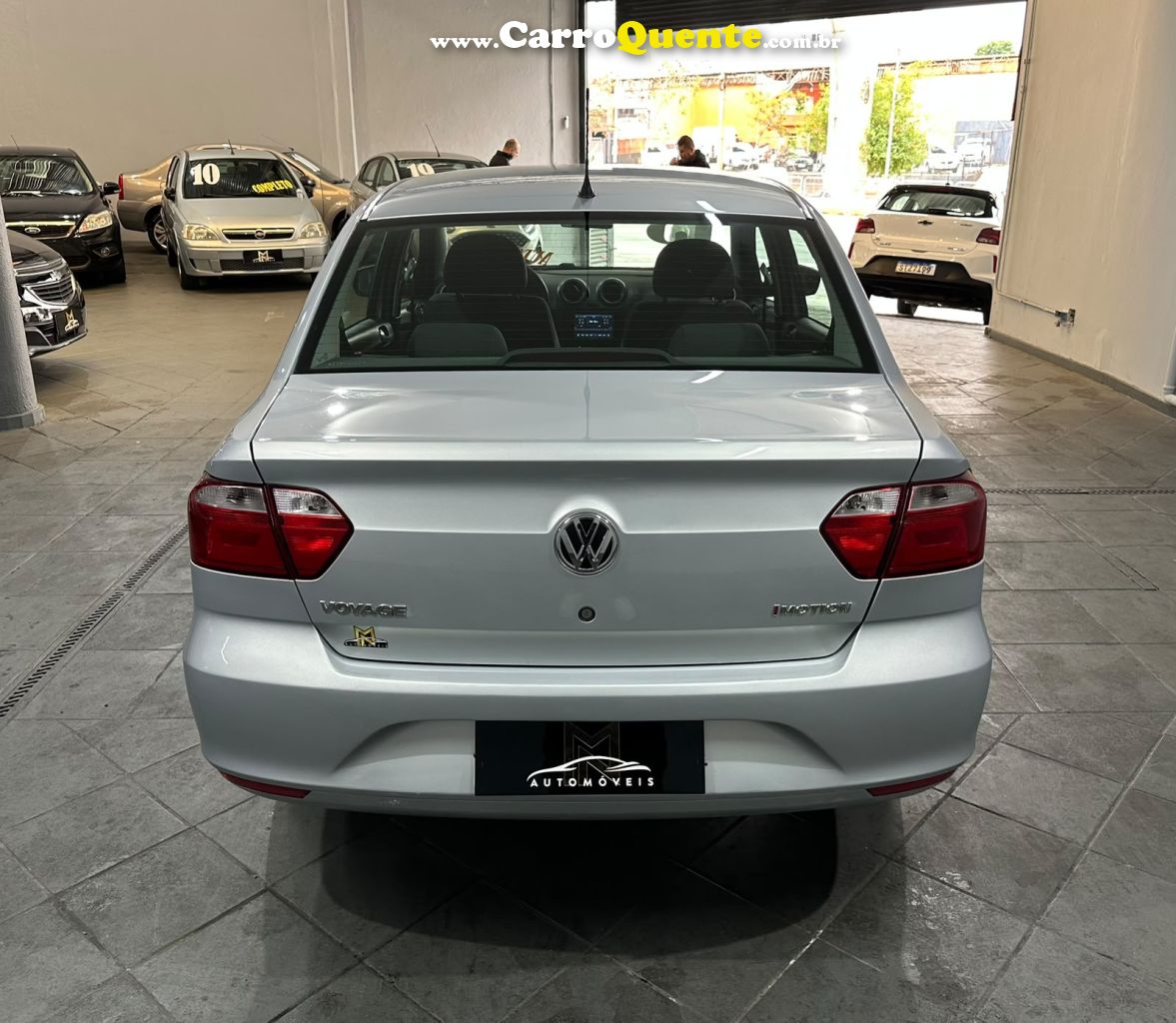 VOLKSWAGEN VOYAGE 1.6 MI TREND 8V 2013 - Loja