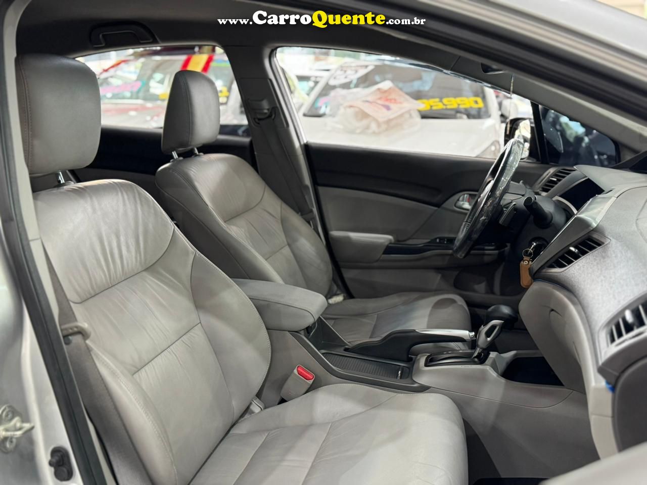 HONDA CIVIC 2.0 LXR 16V 2014 - Loja
