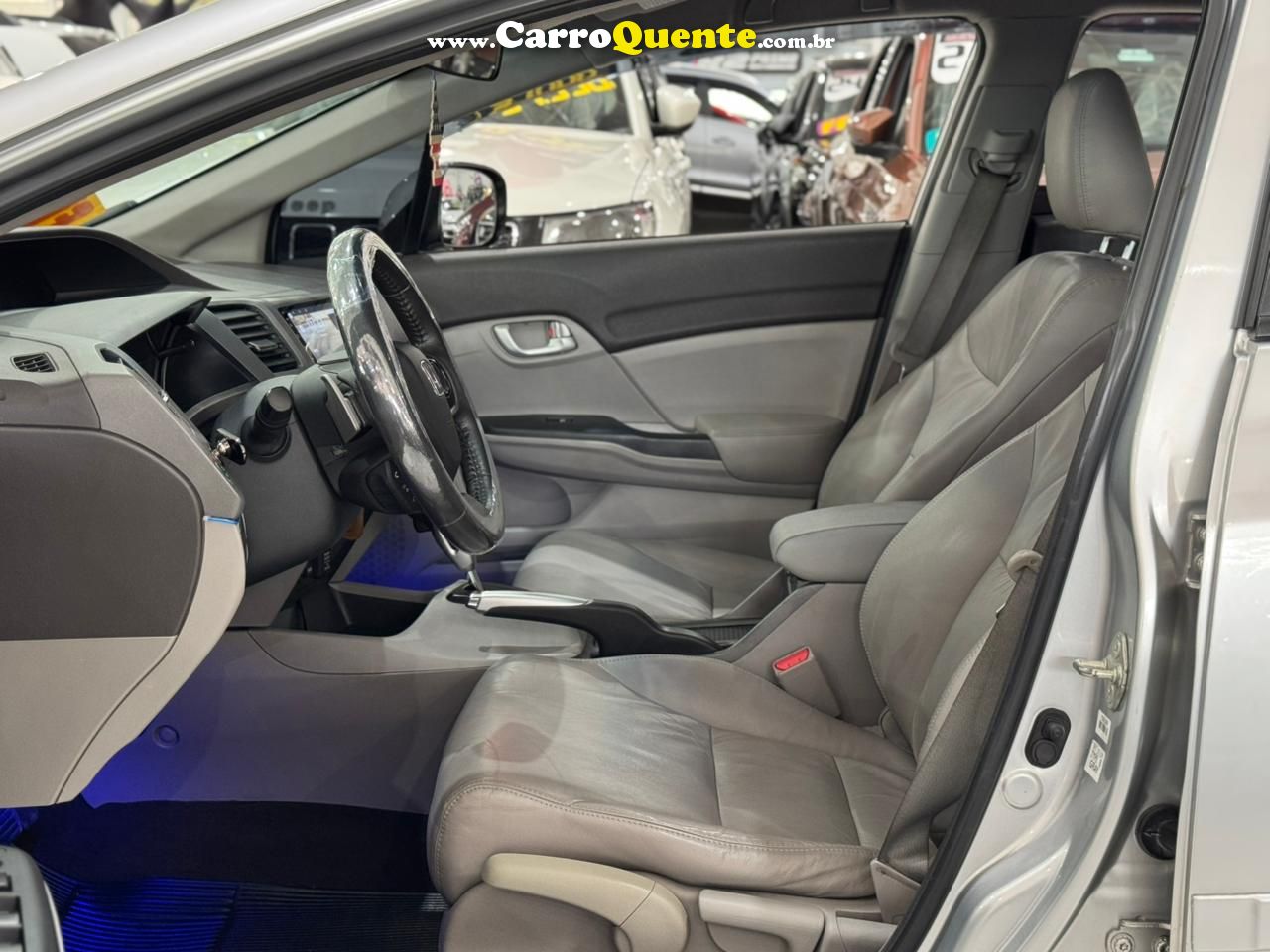 HONDA CIVIC 2.0 LXR 16V 2014 - Loja