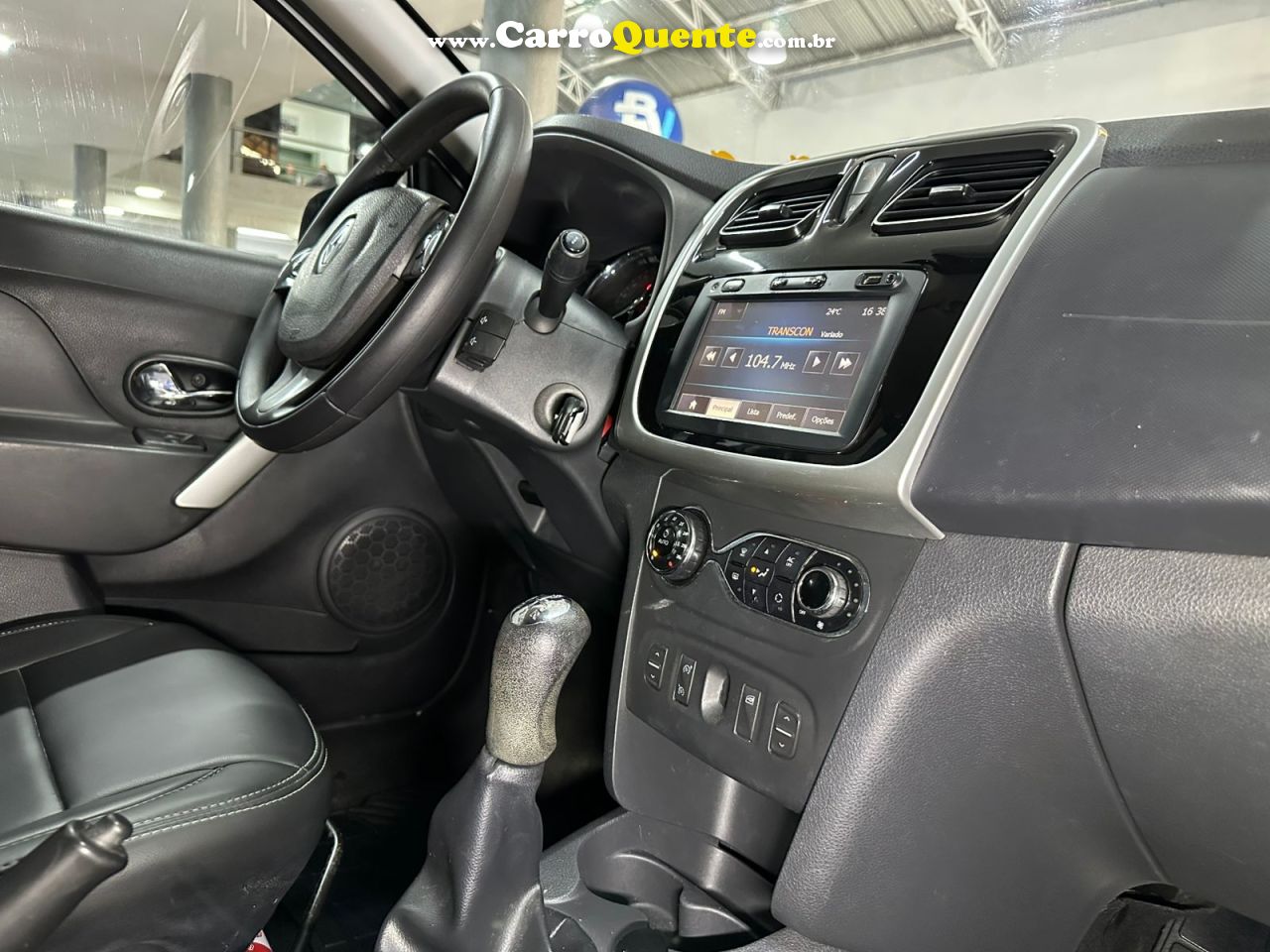 RENAULT SANDERO 1.6 DYNAMIQUE 8V 2014 - Loja
