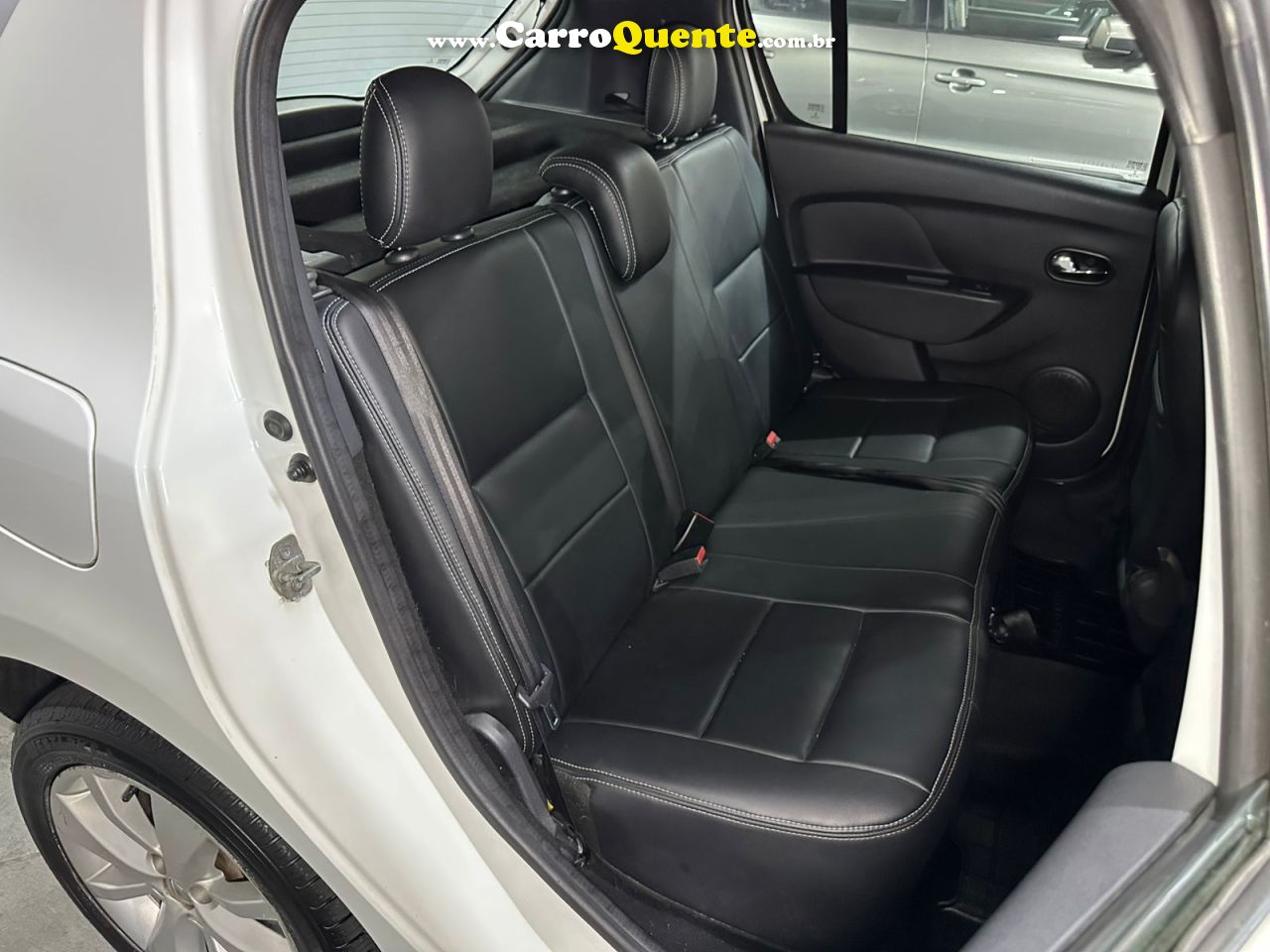 RENAULT SANDERO 1.6 DYNAMIQUE 8V 2014 - Loja