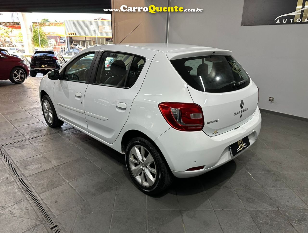 RENAULT SANDERO 1.6 DYNAMIQUE 8V 2014 - Loja