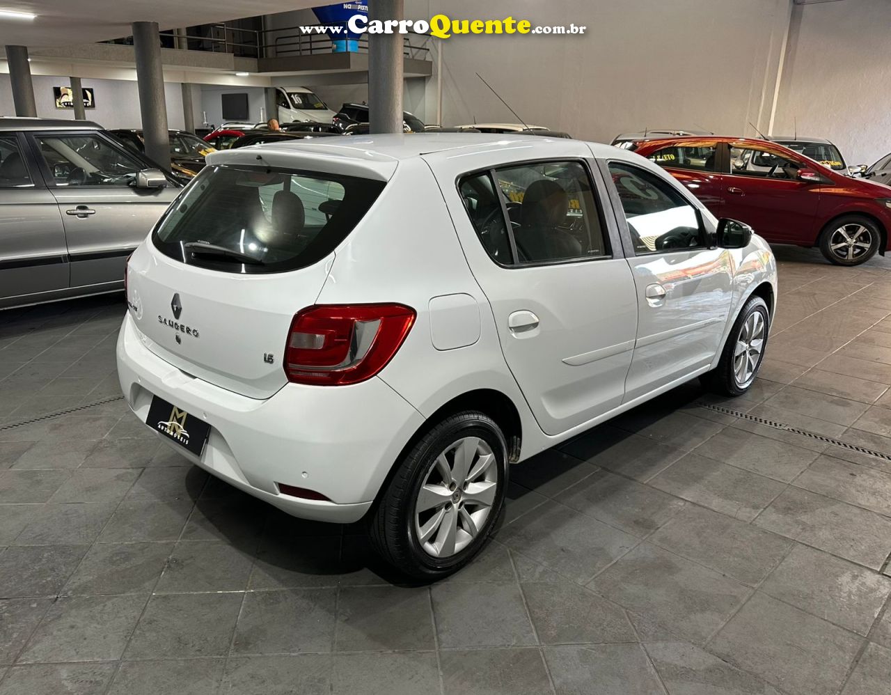 RENAULT SANDERO 1.6 DYNAMIQUE 8V 2014 - Loja
