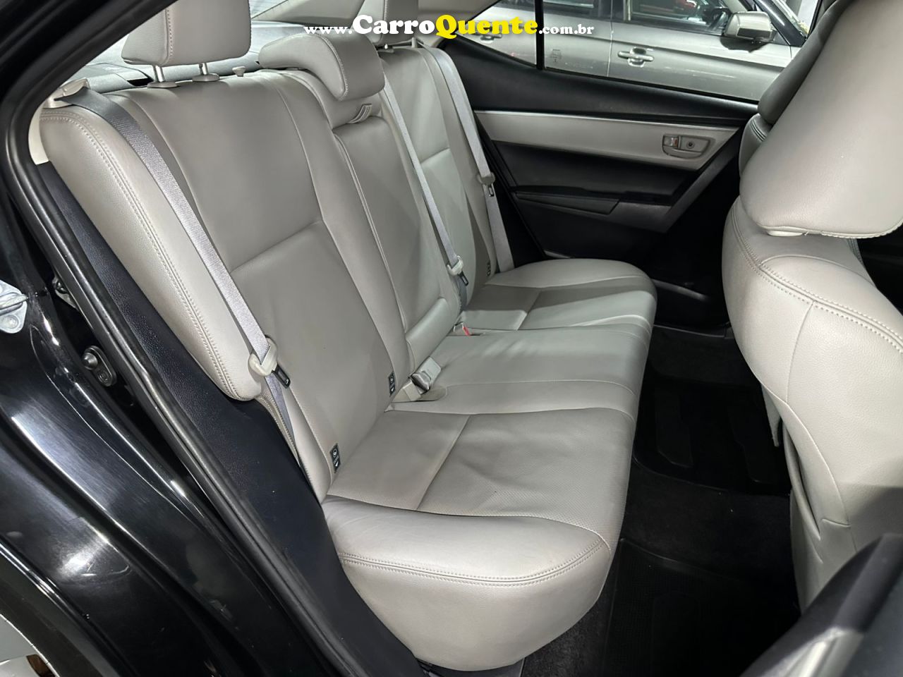 TOYOTA COROLLA 1.8 GLI 16V 2017 - Loja
