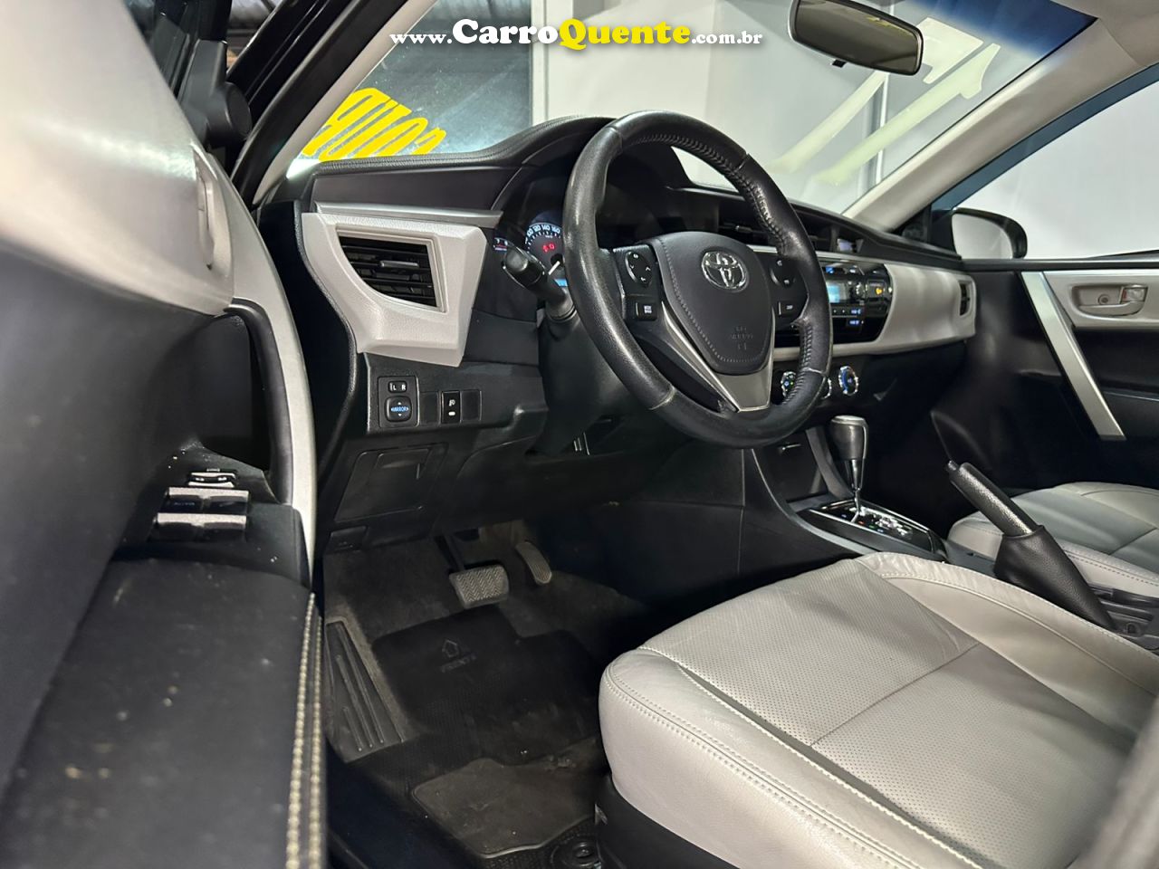 TOYOTA COROLLA 1.8 GLI 16V 2017 - Loja