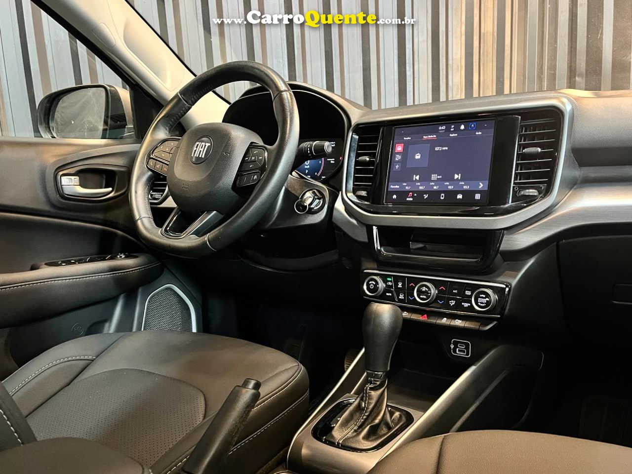 FIAT   TORO FREEDOM 2.0 16V 4X4 DIESEL AUT.   CINZA 2022 2.0 DIESEL - Loja