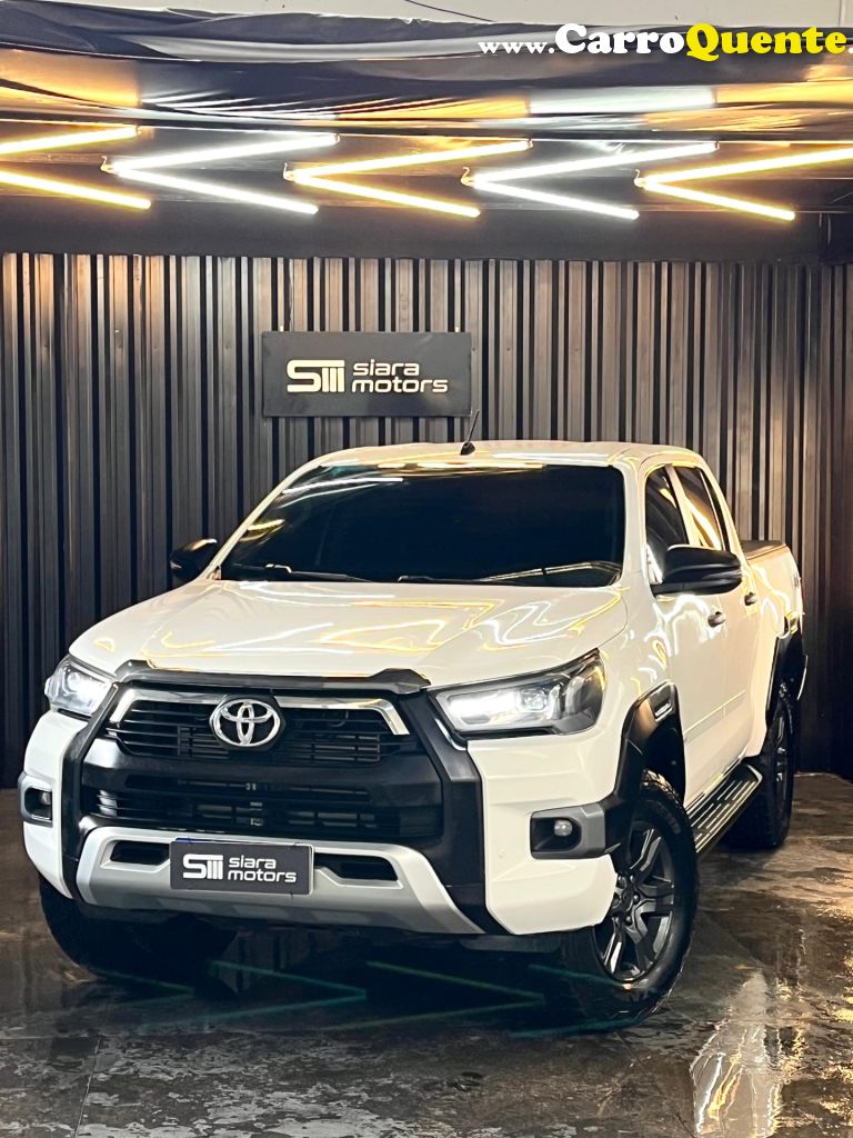 TOYOTA   HILUX CD 4X4 2.8 DIESEL MEC.   BRANCO 2022 2.8 DIESEL - Loja