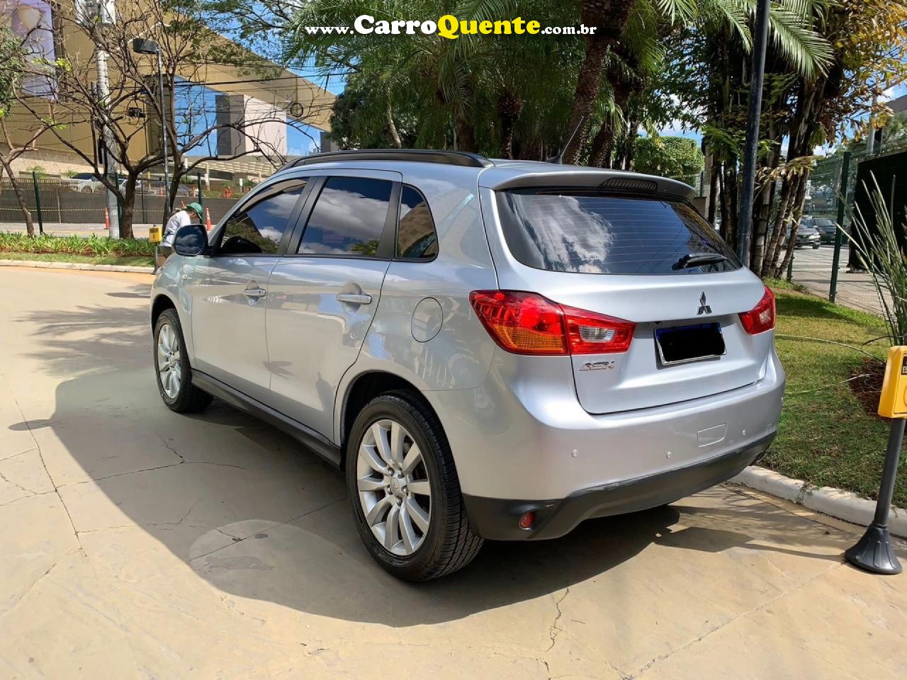 MITSUBISHI   2.0 4X2 16V GASOLINA 4P AUTOMÁTICO   PRATA 2015 2.0 GASOLINA - Loja