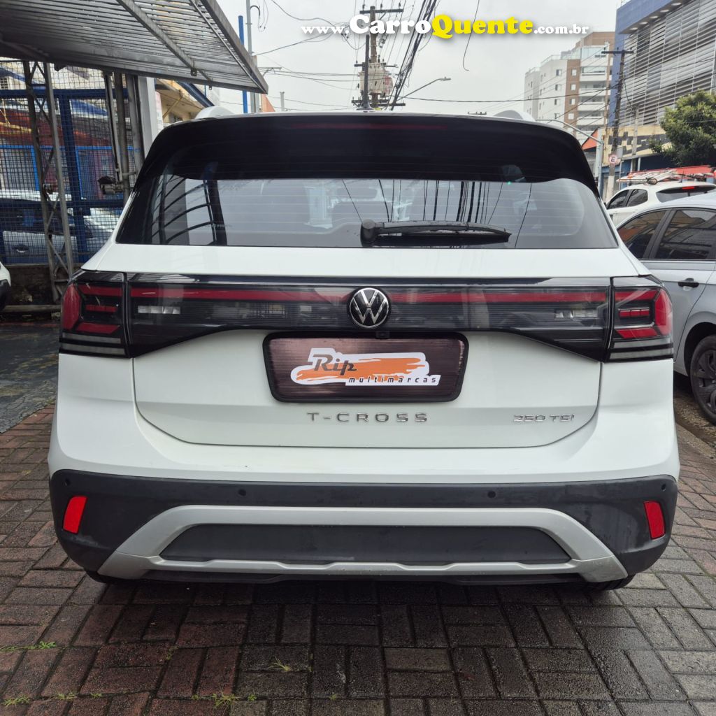 VOLKSWAGEN   T-CROSS HIG. 250 TSI 1.4 FLEX 16V 5P AUT   BRANCO 2025 1.4 FLEX - Loja