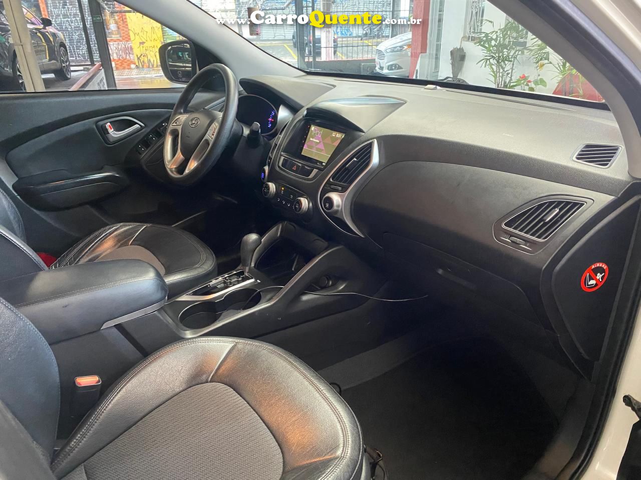HYUNDAI   IX35 GLS 2.0 16V 2WD FLEX AUT.   BRANCO 2015 2.0 FLEX - Loja