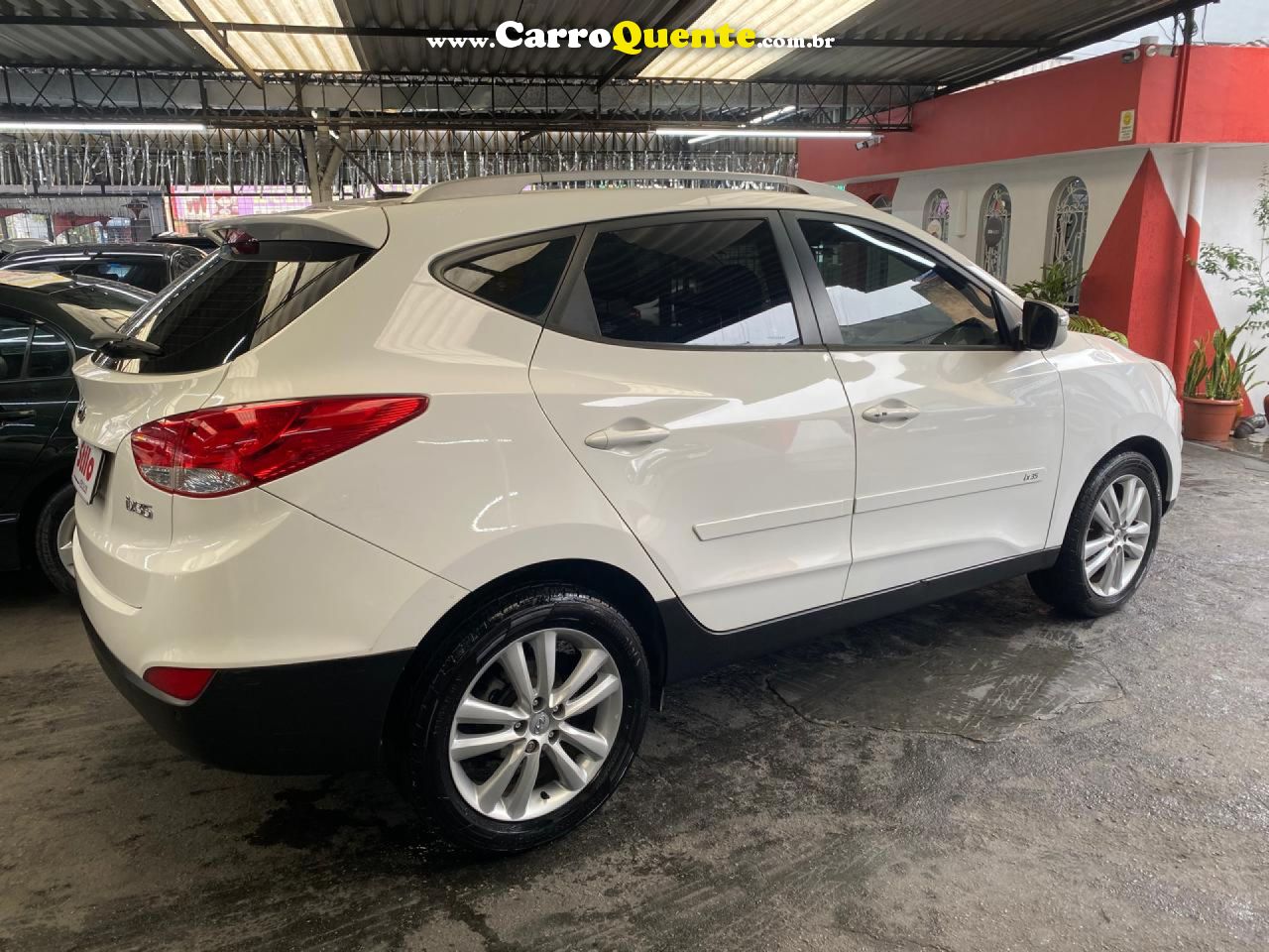 HYUNDAI   IX35 GLS 2.0 16V 2WD FLEX AUT.   BRANCO 2015 2.0 FLEX - Loja