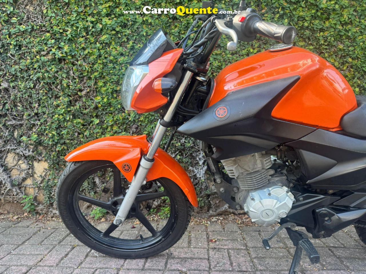 YAMAHA    YBR FACTOR 150   LARANJA 2016 150 GASOLINA - Loja