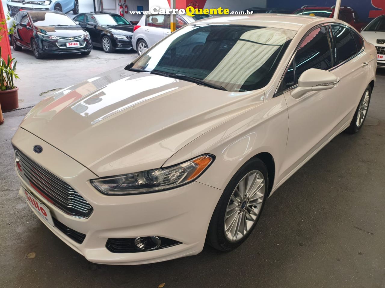 FORD   FUSION TITANIUM 2.0 GTDI ECO. FWD AUT.   BRANCO 2015 2.0 GASOLINA - Loja
