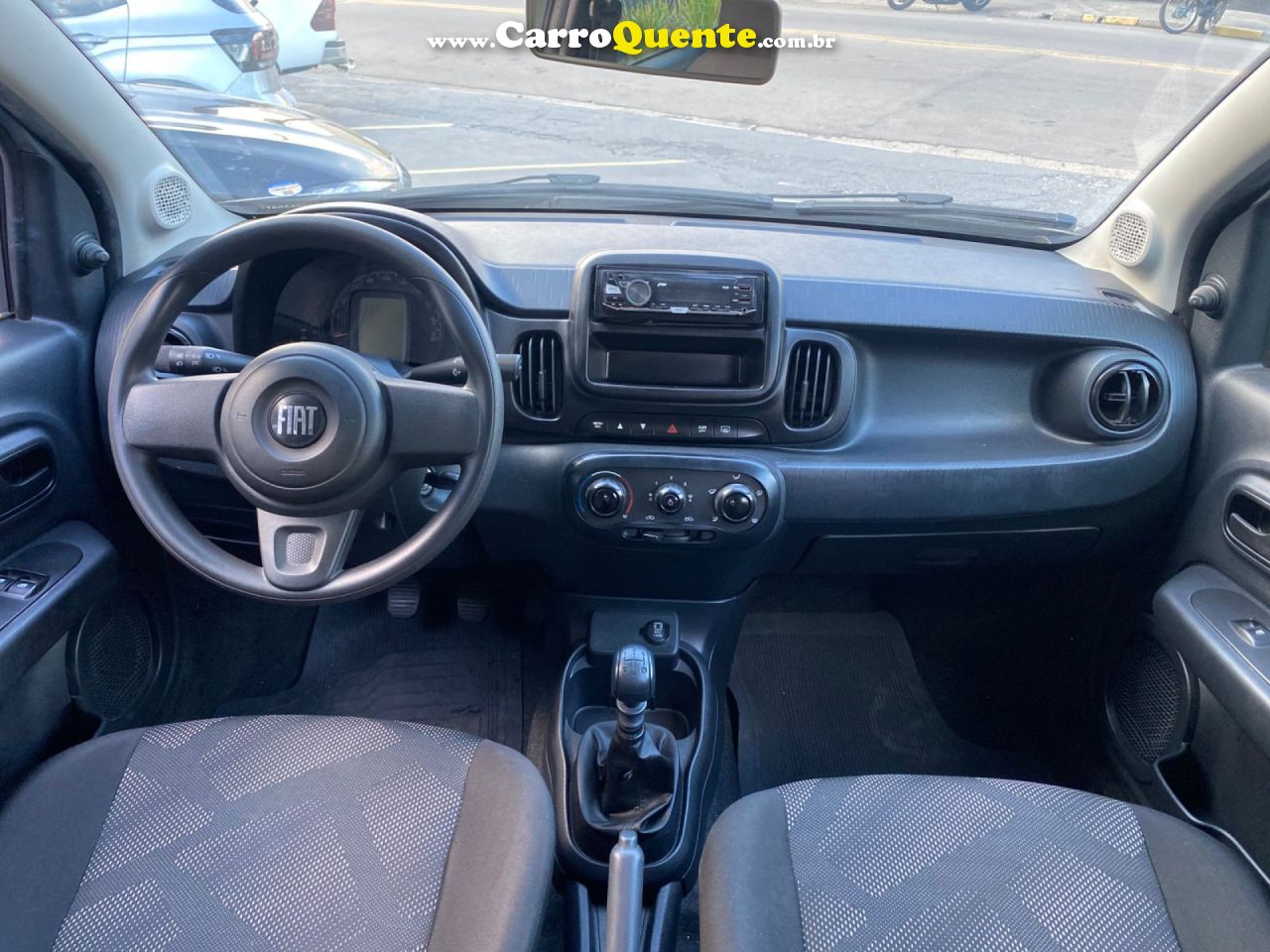 FIAT   MOBI LIKE 1.0 FIRE FLEX 5P.   PRATA 2025 1.0 FLEX - Loja