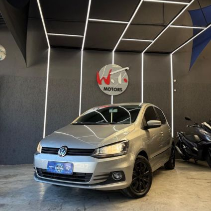 VOLKSWAGEN   FOX TRENDLINE 1.0 FLEX 12V 5P   PRATA 2017 1.0 FLEX