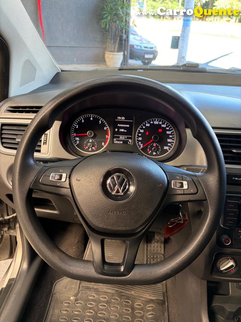 VOLKSWAGEN   FOX TRENDLINE 1.0 FLEX 12V 5P   PRATA 2017 1.0 FLEX - Loja