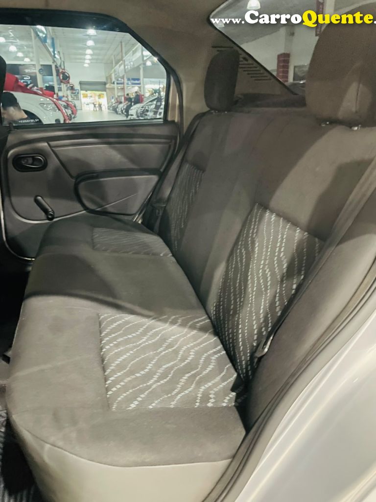 RENAULT   LOGAN AUTHENTIQUE HI-FLEX 1.0 16V 4P   BEGE 2011 1.0 GASOLINA - Loja
