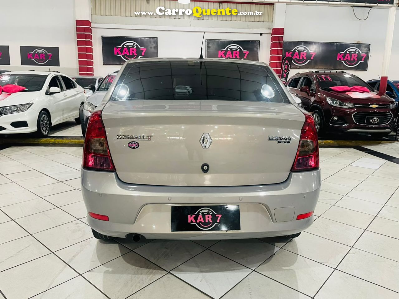 RENAULT   LOGAN AUTHENTIQUE HI-FLEX 1.0 16V 4P   BEGE 2011 1.0 GASOLINA - Loja