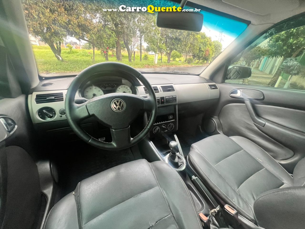 VOLKSWAGEN   PARATI CROSSOVER 2.0 8V 1.0 16V TB 4P   PRATA 2004 2.0 GASOLINA - Loja