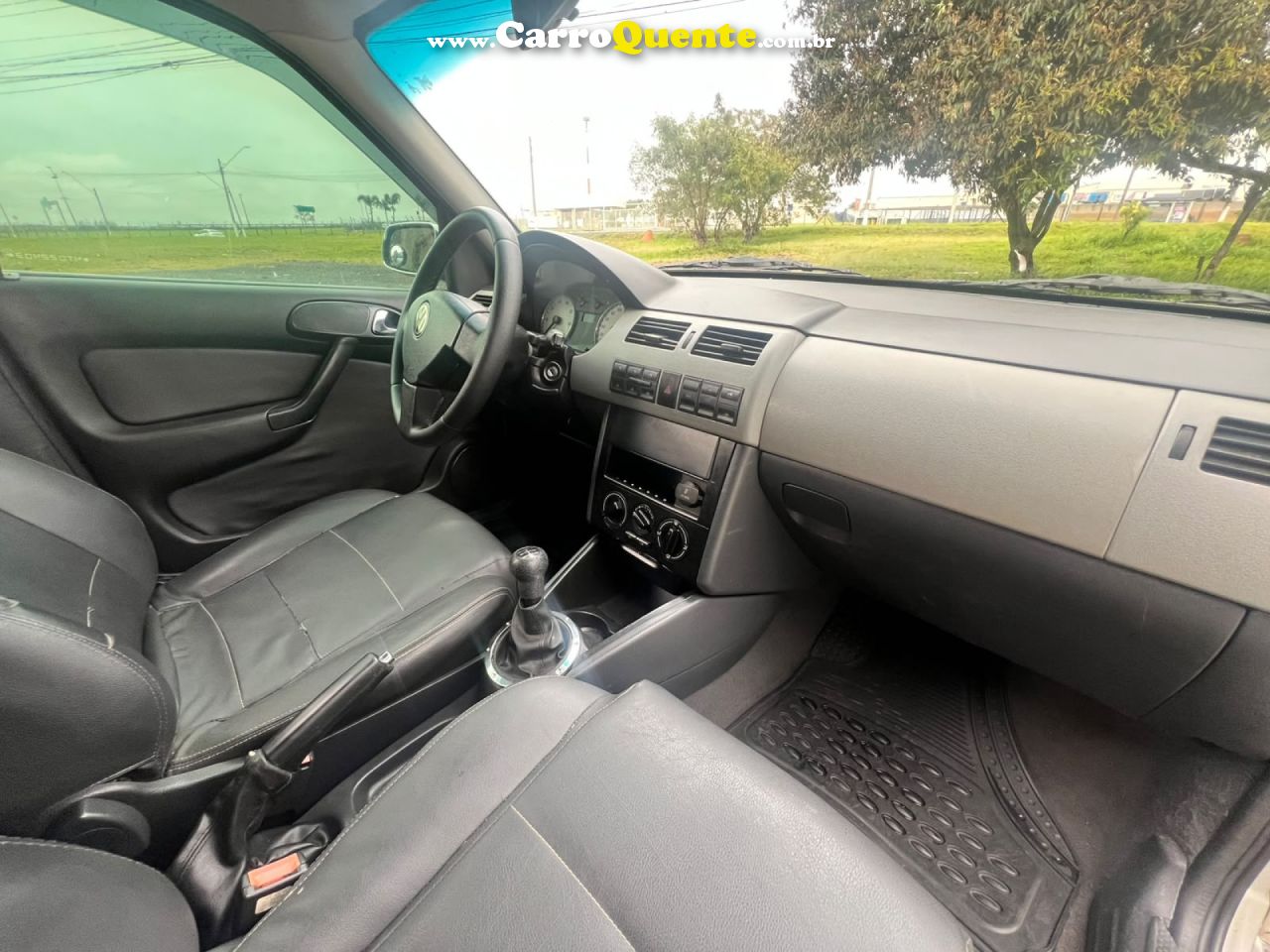 VOLKSWAGEN   PARATI CROSSOVER 2.0 8V 1.0 16V TB 4P   PRATA 2004 2.0 GASOLINA - Loja