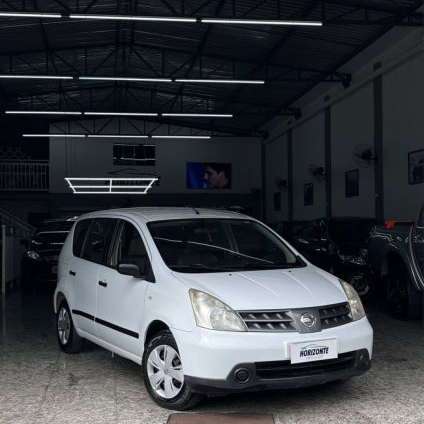NISSAN   LIVINA SL 1.6 16V FLEX FUEL 5P   BRANCO 2010 1.6 FLEX
