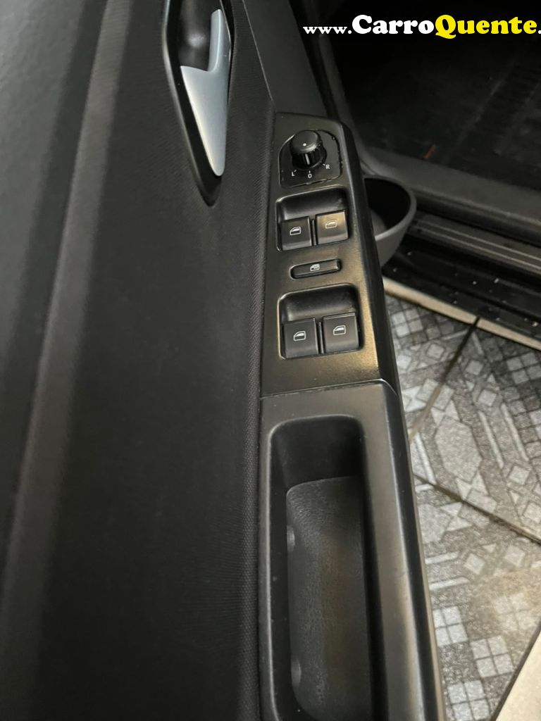 VOLKSWAGEN   FOX 1.0 MI TOTAL FLEX 8V 5P   PRETO 2012 1.0 FLEX - Loja