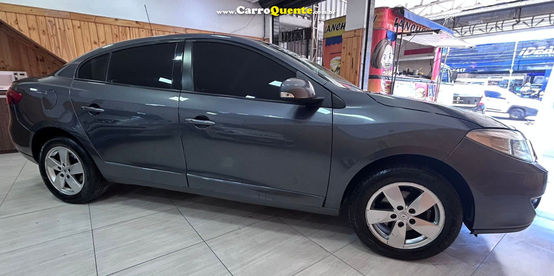 RENAULT   FLUENCE SED. DYNAMIQUE 2.0 16V FLEX AUT.   CINZA 2011 2.0 GASOLINA - Loja