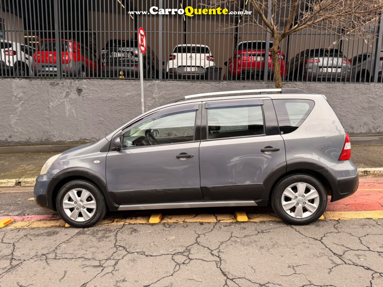 NISSAN   LIVINA X-GEAR SLX-GEAR 1.8 FLEX F. AUT.   CINZA 2012 1.8 FLEX - Loja