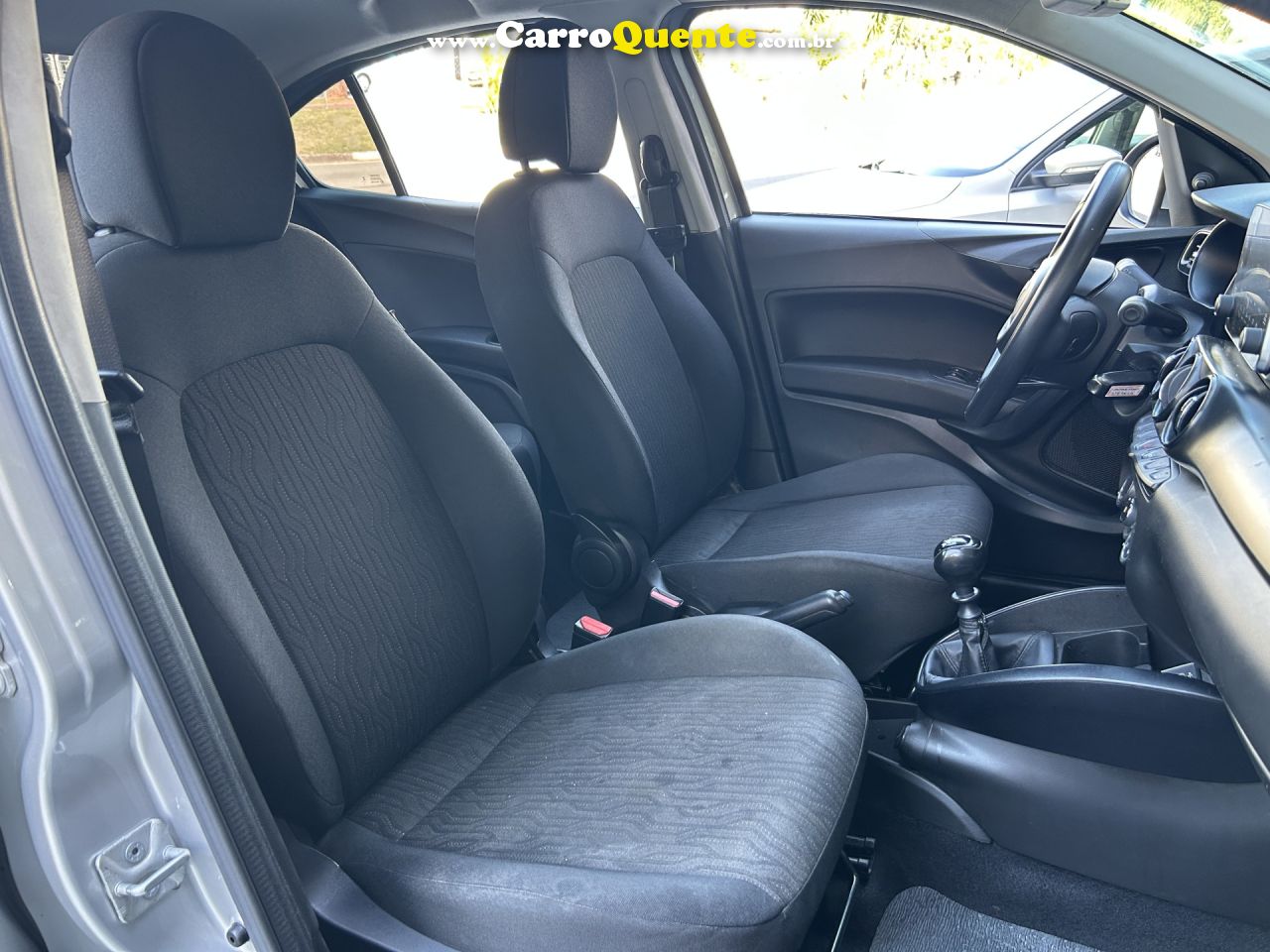FIAT   CRONOS DRIVE 1.0 6V FLEX   PRATA 2024 1.0 FLEX - Loja