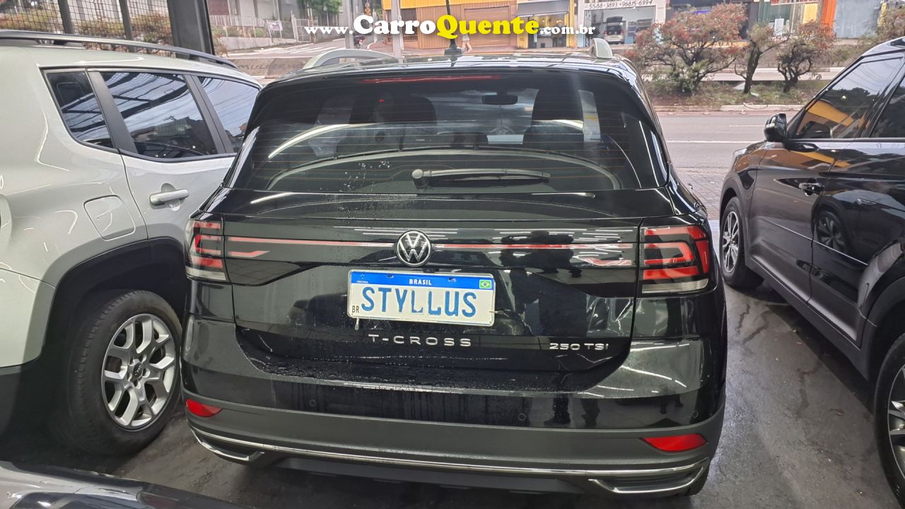 VOLKSWAGEN   T-CROSS HIG. 250 TSI 1.4 FLEX 16V 5P AUT   PRETO 2023 1.4 FLEX - Loja