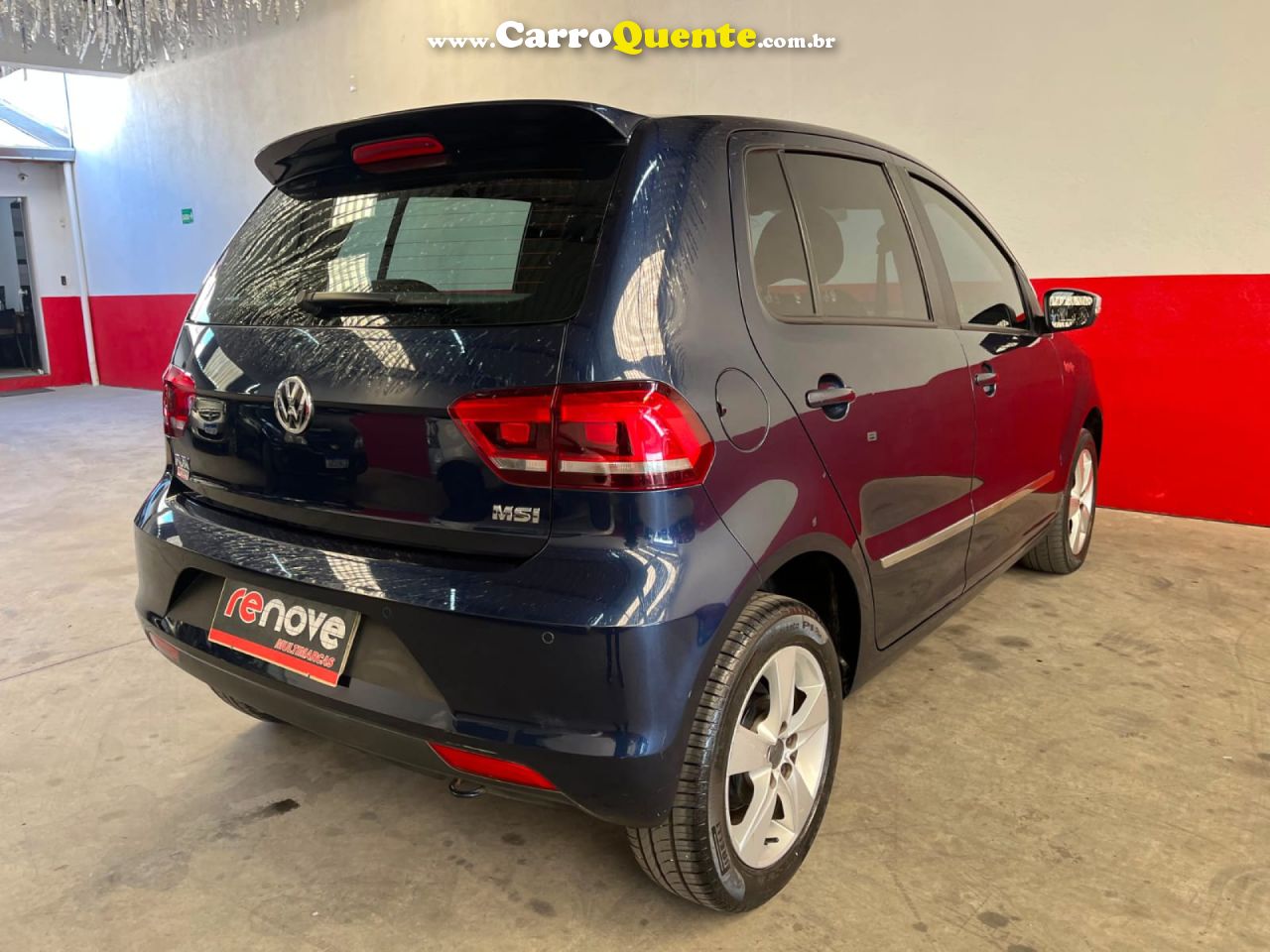 VOLKSWAGEN   FOX ROCK IN RIO 1.6 MI TOTAL FLEX 8V 5P   AZUL 2016 1.6 FLEX - Loja