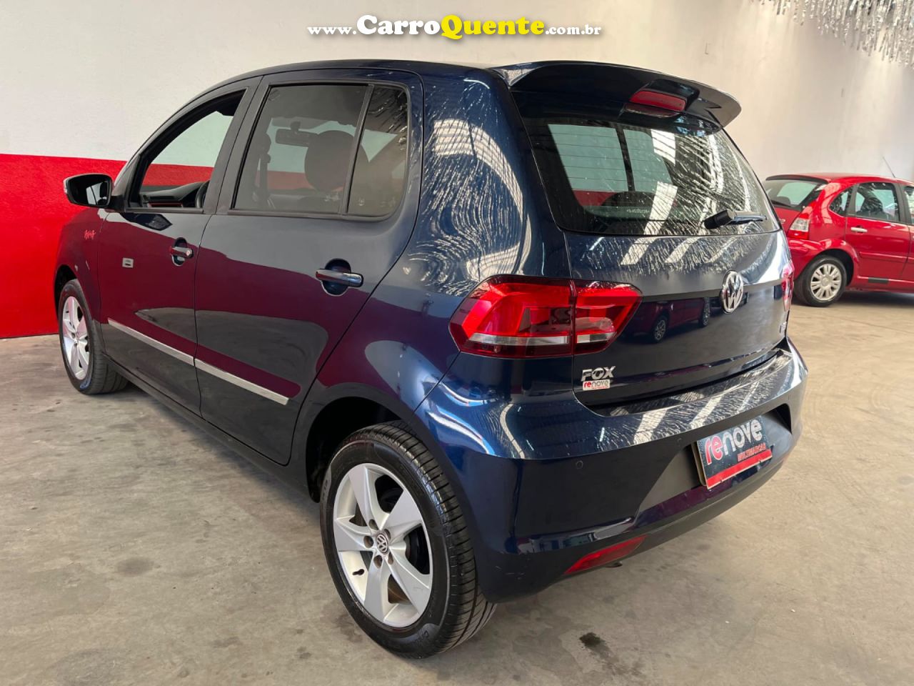 VOLKSWAGEN   FOX ROCK IN RIO 1.6 MI TOTAL FLEX 8V 5P   AZUL 2016 1.6 FLEX - Loja