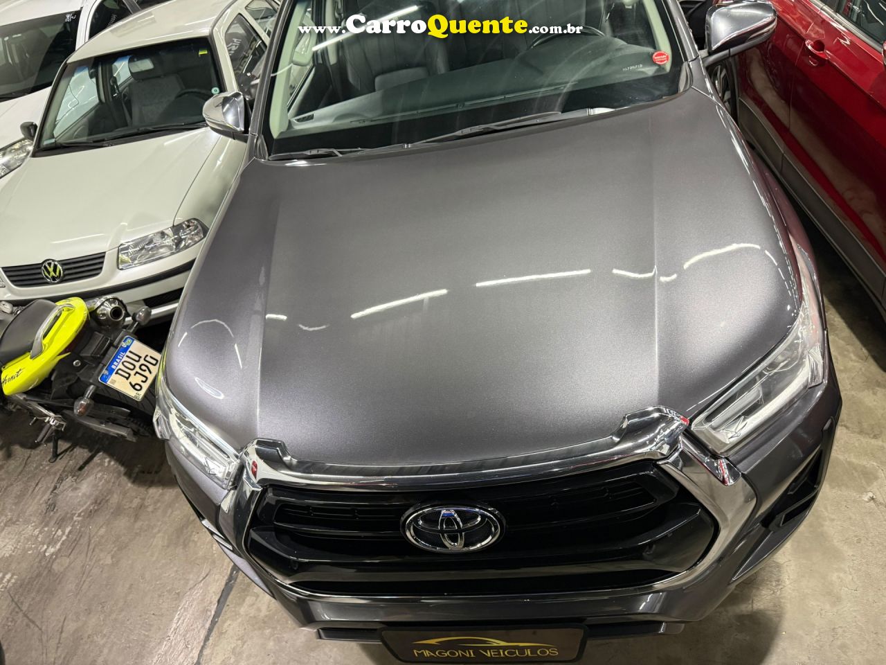 TOYOTA   HILUX CD SRV 4X4 2.8 TDI DIESEL AUT.   CINZA 2022 2.8 DIESEL - Loja