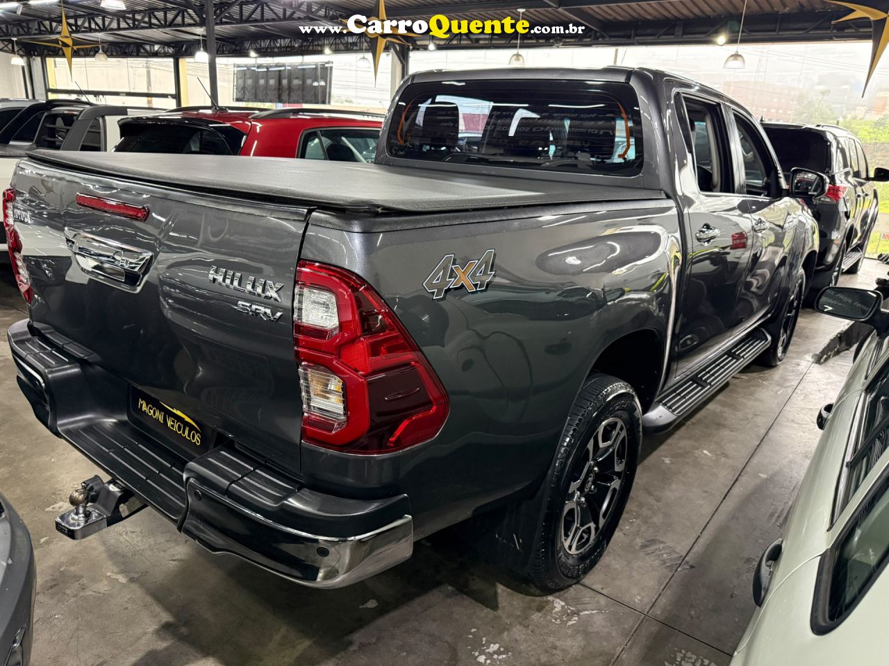 TOYOTA   HILUX CD SRV 4X4 2.8 TDI DIESEL AUT.   CINZA 2022 2.8 DIESEL - Loja