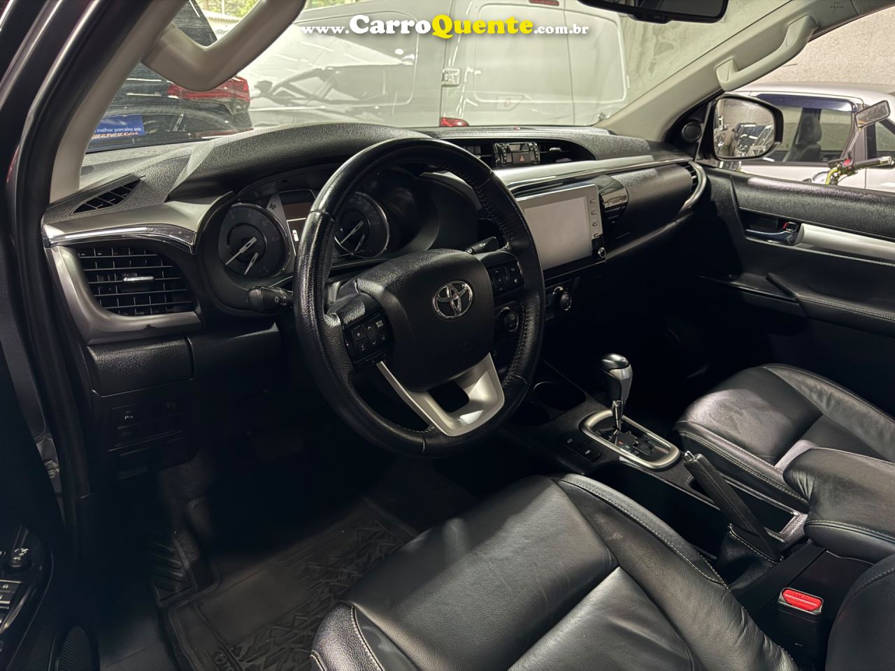 TOYOTA   HILUX CD SRV 4X4 2.8 TDI DIESEL AUT.   CINZA 2022 2.8 DIESEL - Loja
