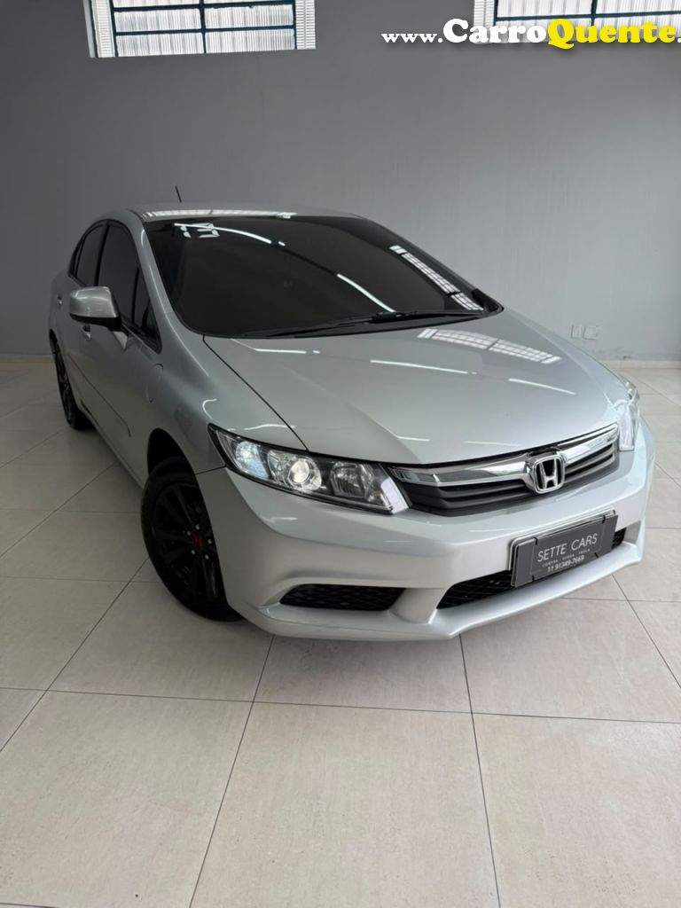 HONDA   CIVIC SEDAN LXS 1.81.8 FLEX 16V MEC. 4P   PRATA 2013 1.8 FLEX - Loja