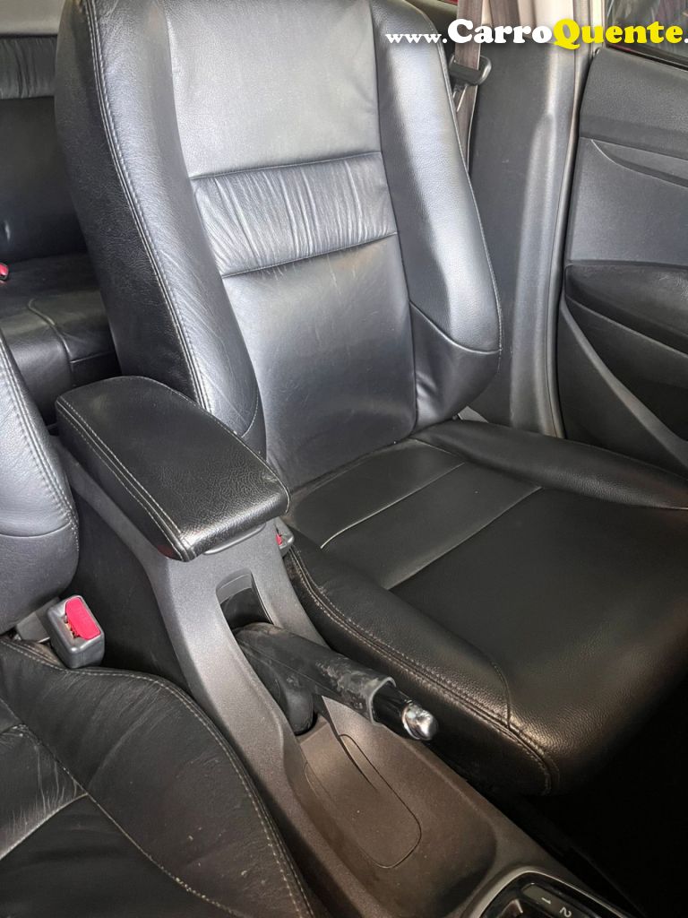 HONDA   CITY SEDAN LX 1.5 FLEX 16V 4P AUT.   PRATA 2011 1.5 FLEX - Loja