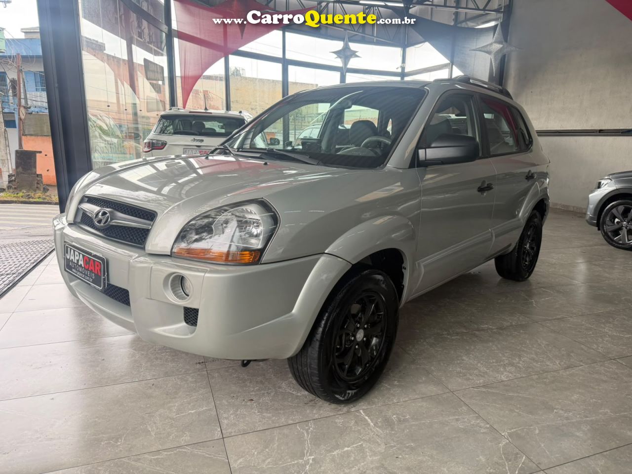 HYUNDAI   TUCSON 2.0 16V MEC.   PRATA 2011 2.0 GASOLINA - Loja