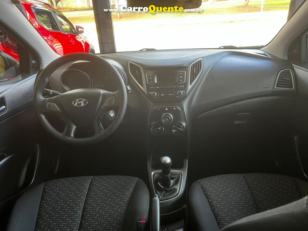 HYUNDAI HB20 1.0 UNIQUE 12V 2019 - Loja