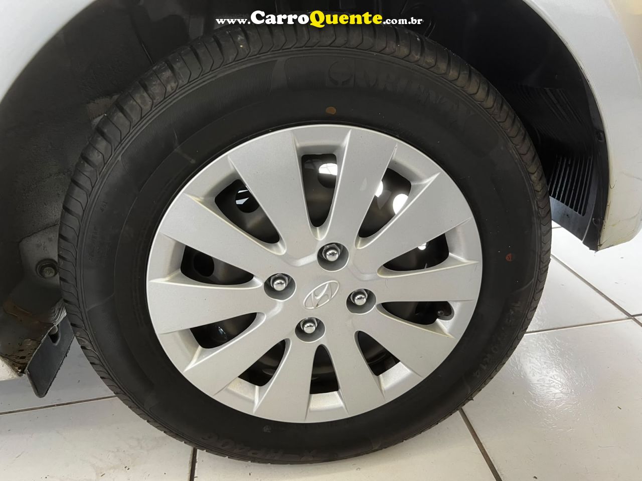 HYUNDAI HB20 1.0 UNIQUE 12V 2019 - Loja