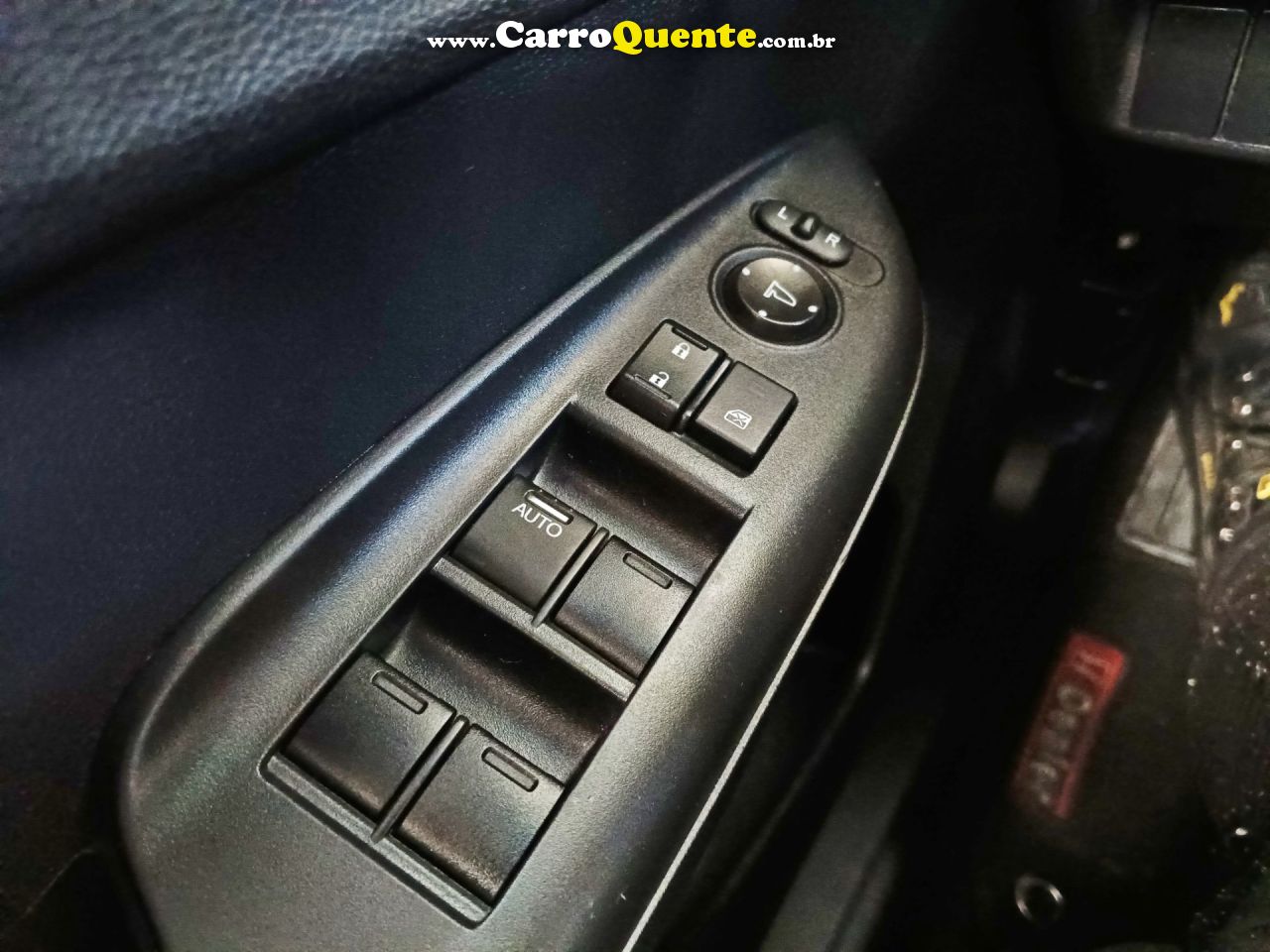 HONDA FIT 2016 - Loja
