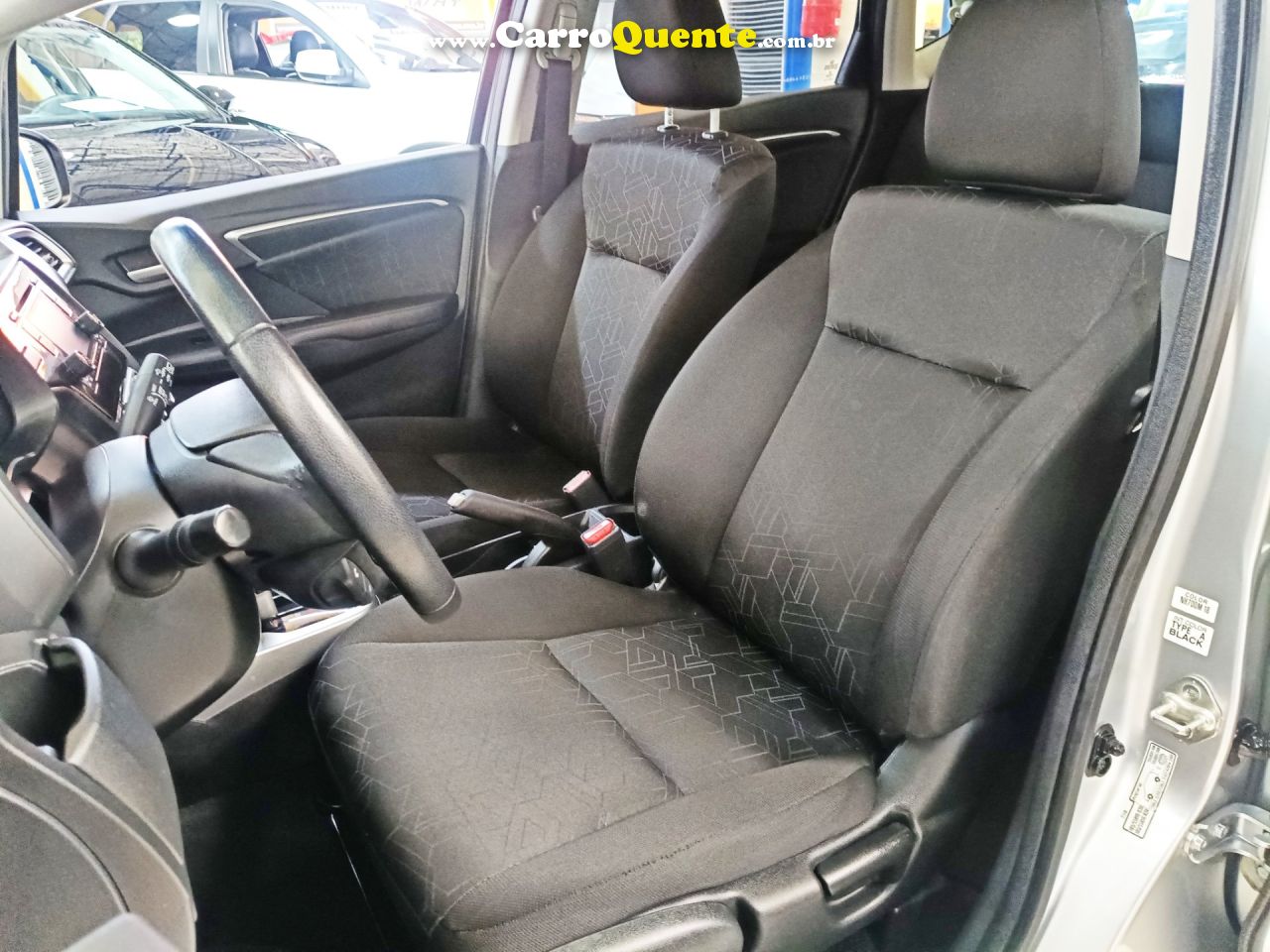 HONDA FIT 2016 - Loja