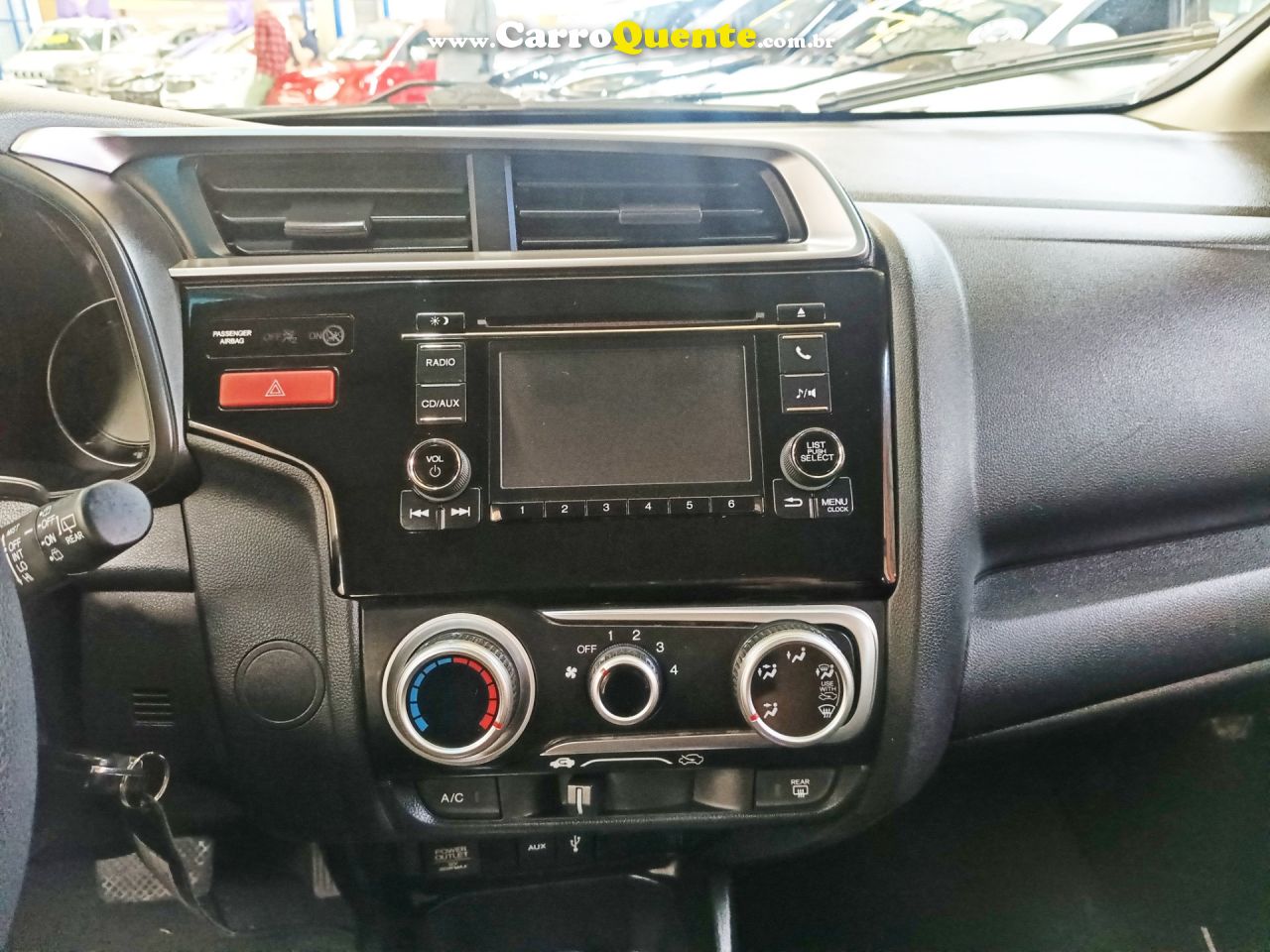 HONDA FIT 2016 - Loja