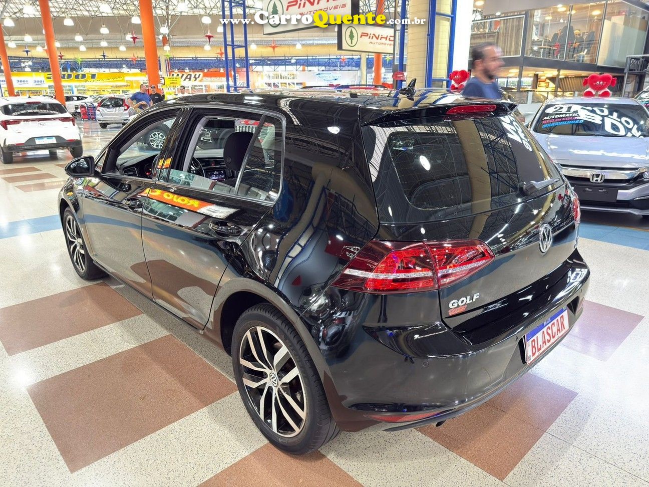 VOLKSWAGEN GOLF 2015 - Loja