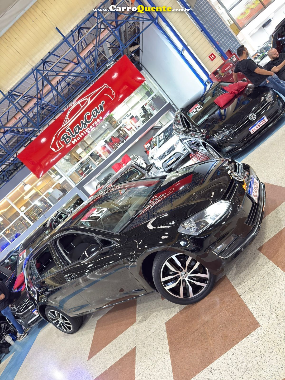 VOLKSWAGEN GOLF 2015 - Loja