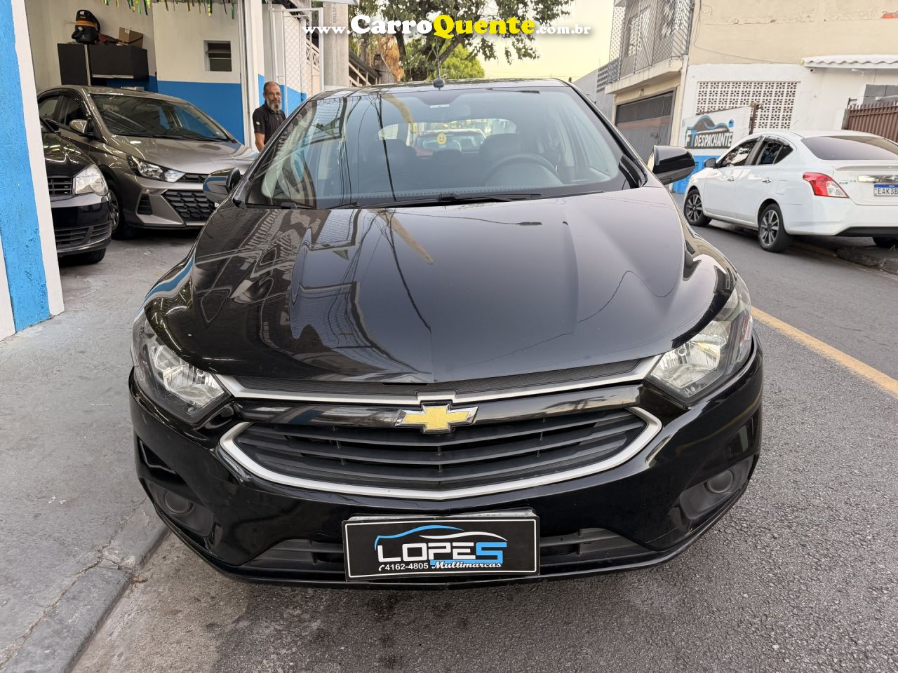 CHEVROLET   ONIX HATCH LT 1.0 8V FLEXPOWER 5P MEC.   PRETO 2019 1.0 FLEX - Loja