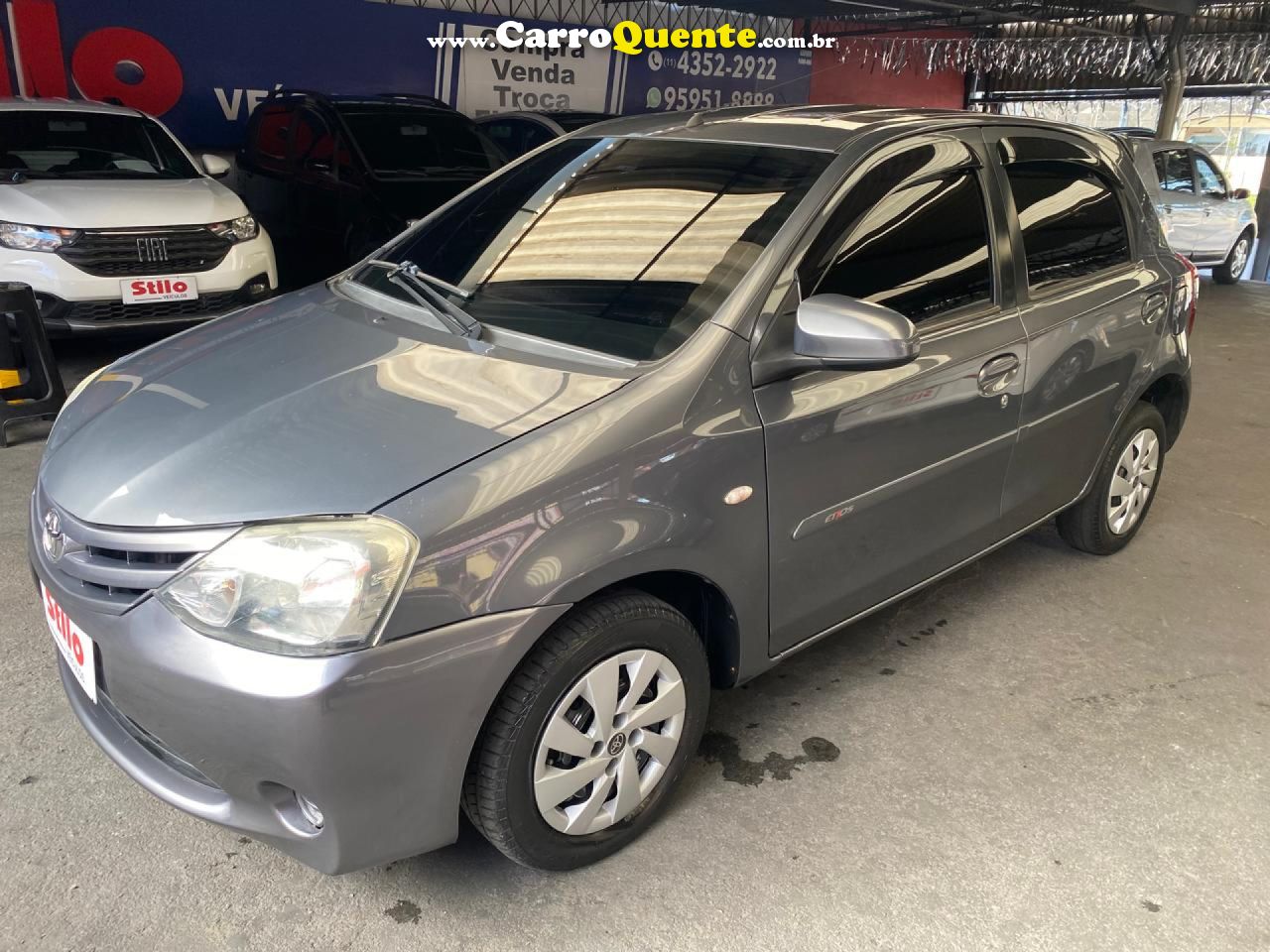 TOYOTA   ETIOS XS 1.5 FLEX 16V 5P MEC.   CINZA 2015 1.5 FLEX - Loja