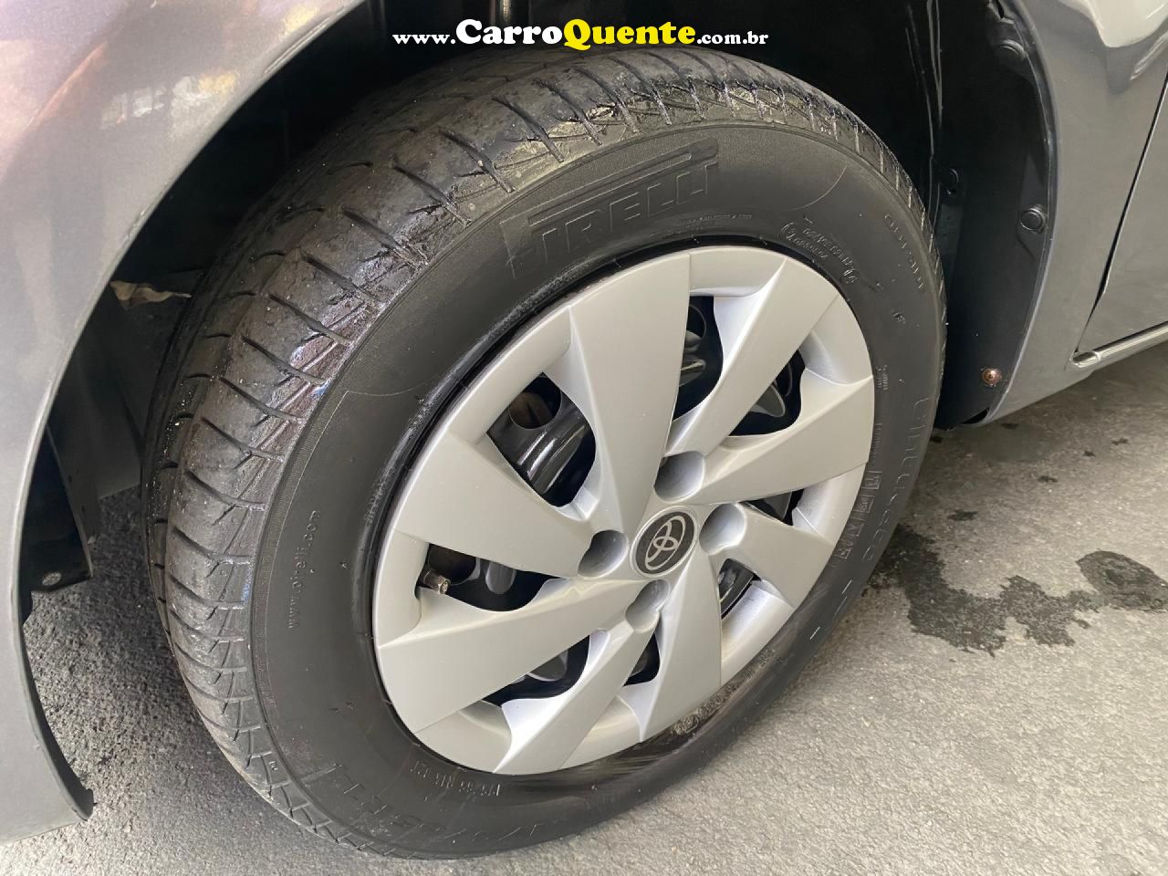 TOYOTA   ETIOS XS 1.5 FLEX 16V 5P MEC.   CINZA 2015 1.5 FLEX - Loja