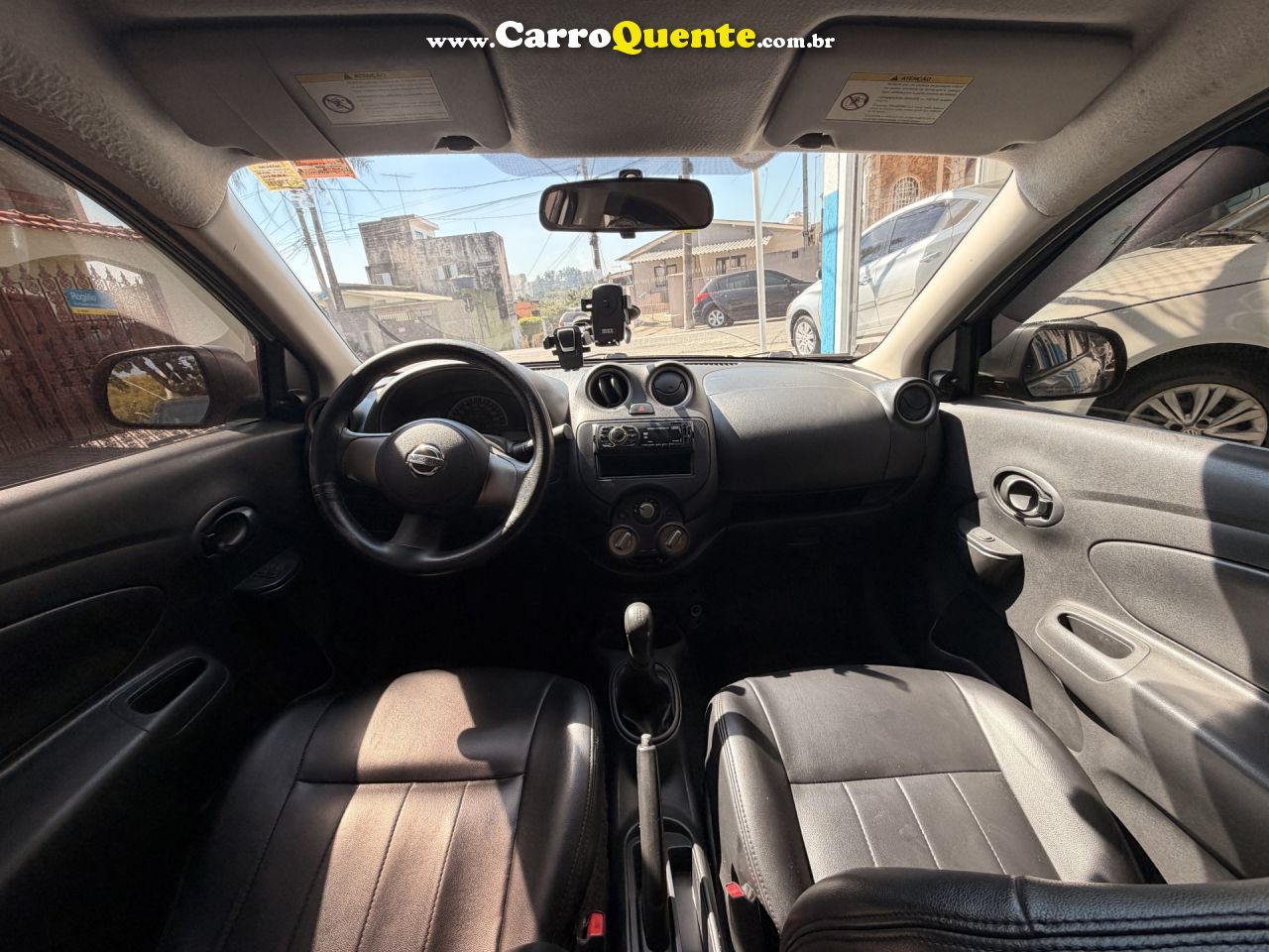 NISSAN   VERSA S 1.6 16V FLEX FUEL 4P MEC.   PRATA 2013 1.6 FLEX - Loja