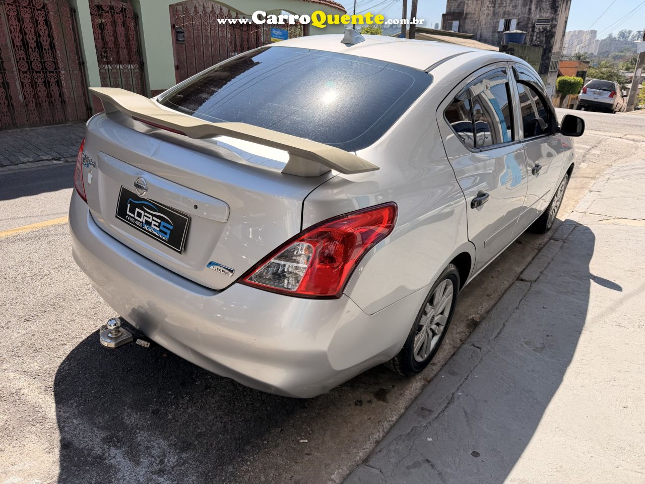 NISSAN   VERSA S 1.6 16V FLEX FUEL 4P MEC.   PRATA 2013 1.6 FLEX - Loja